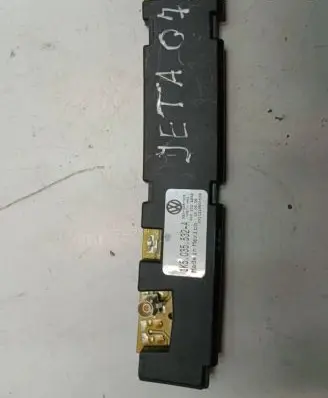 Volkswagen Jetta V Antenna control unit 6001011262 1K5035532A EPTC1195003S
