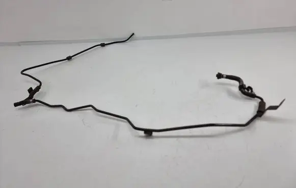 Engine coolant pipe/hose