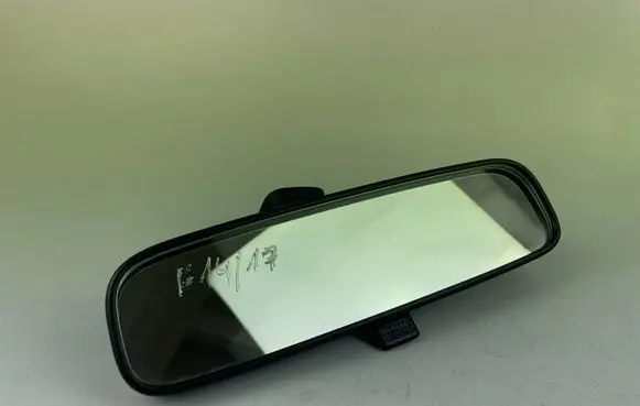 Rear view mirror (interior)