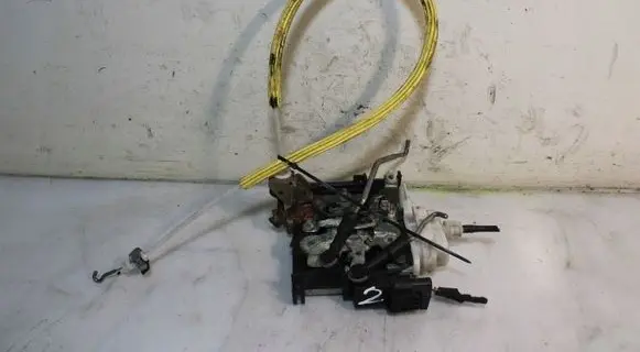 Audi A3 S3 8L Front door lock 8L1837015