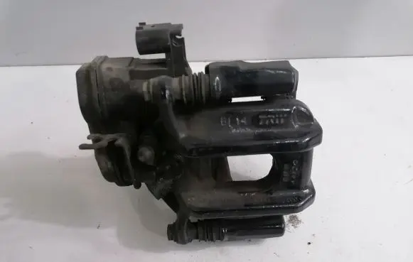 BMW i8 Rear brake caliper 6870632