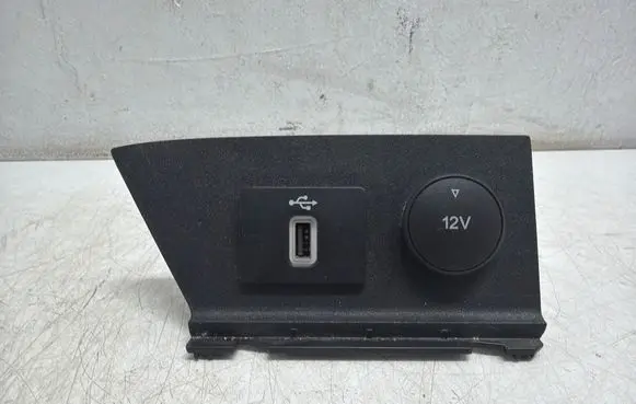 Ford Transit VII USB socket connector K21V044K62