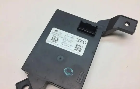 Audi A6 S6 C6 4F Keyless (KESSY) go control unit/module 4F0907335B