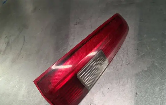 Volvo V70 Rear/tail lights 9154493 152843