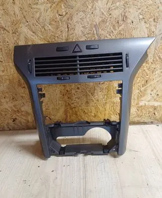 Opel Astra H Radio/GPS head unit trim 13141091 13141085