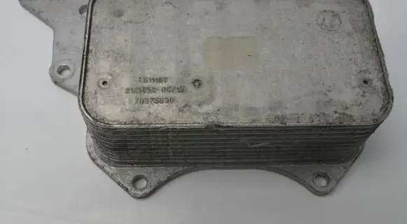 Nissan X-Trail T32 Oil filter mounting bracket 70375890