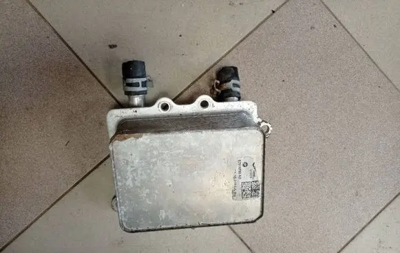 Dodge VAN RAM Transmission/gearbox oil cooler 52014750AD 52014750 51315