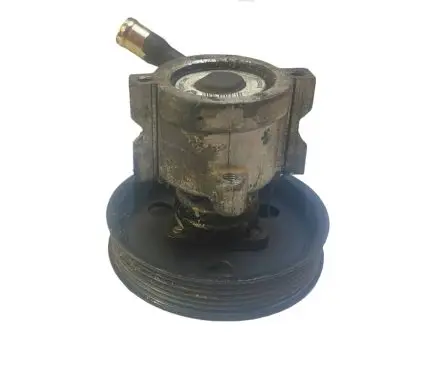 Jeep Cherokee Power steering pump 26051785