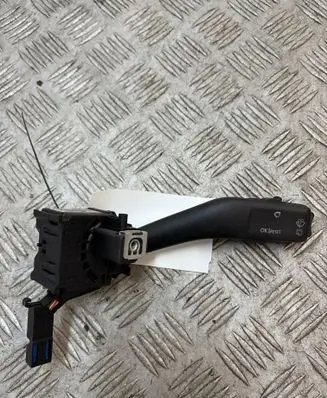 Volkswagen Golf V Wiper control stalk 1K0953519A 20350643646404 65438004
