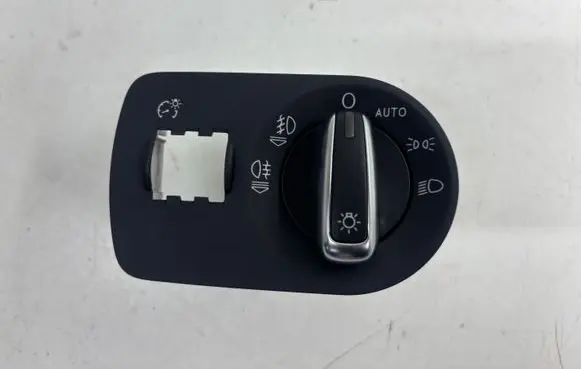 Audi Q3 8U Light switch 8X2941531AD