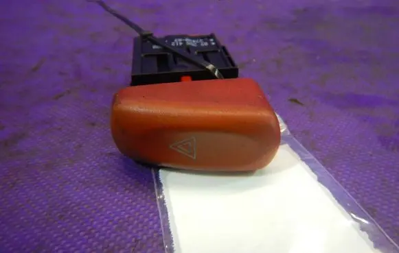 Opel Agila A Hazard light switch 