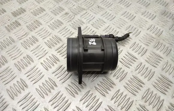 Skoda Octavia Mk3 (5E) Mass air flow meter 04L906461B