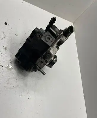 Volvo S60 Fuel injection high pressure pump 0445010111