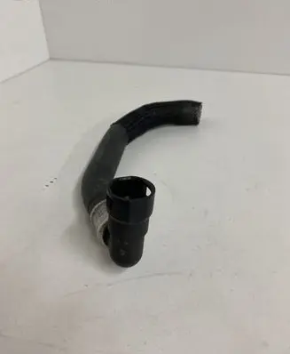 Ford Mustang VI Engine coolant pipe/hose GR3318K580