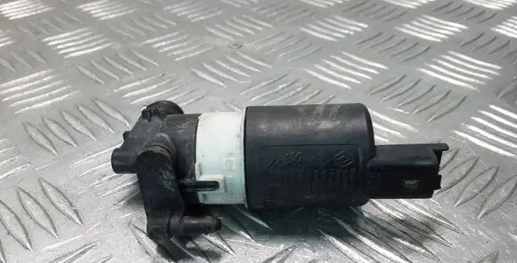 Windscreen/windshield washer pump