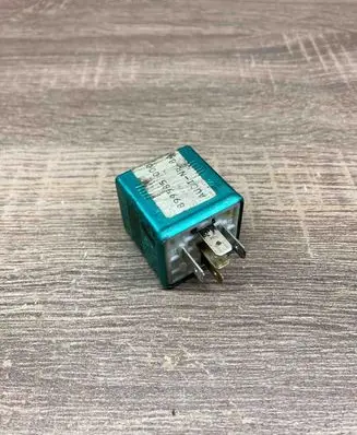 Audi 100 S4 C4 Other relay 899304 8A0951253A