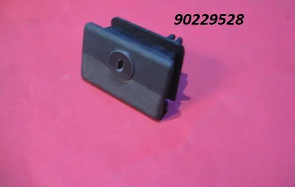Opel Kadett E Glove box lock 90229528