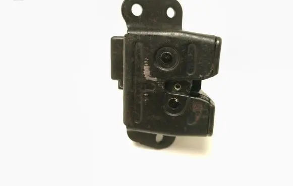 Loading door lock