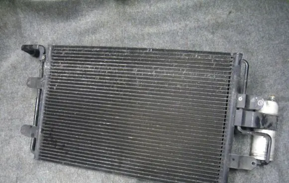 A/C cooling radiator (condenser)