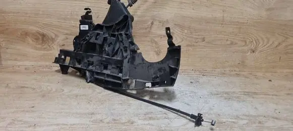 Volvo V50 Front door lock 30699438