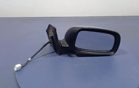 Toyota Avensis Verso Front door electric wing mirror 