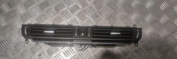 BMW X5 F15 Dash center air vent grill 925264810