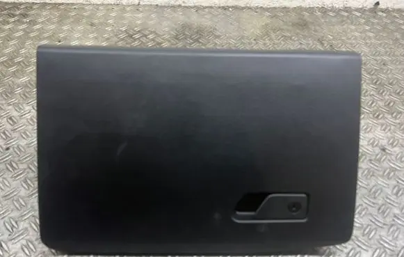 Ford Explorer VI Glove box LB5BS060T10BXXZHE