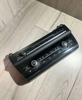 BMW 5 F10 F11 Climate control unit 6819126 90025634