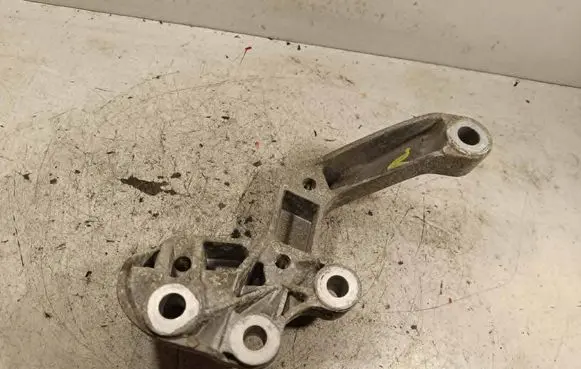 Opel Insignia B Gearbox mounting bracket 22937306