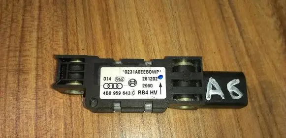 Audi A6 S6 C5 4B Airbag deployment crash/impact sensor 4b0959643c