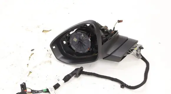 Volkswagen PASSAT B9 Front door electric wing mirror 3J1857501
