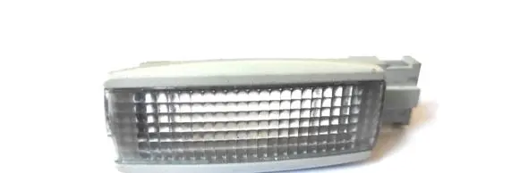 Volkswagen PASSAT B5 Other interior light 3B0947113