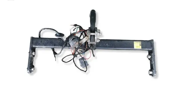 Volvo S60 Tie down hook / loop 8637817