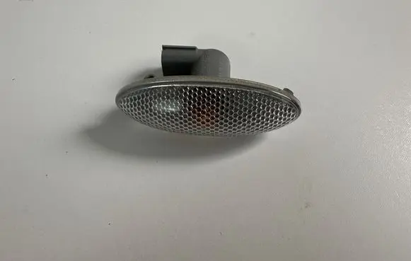 Toyota RAV 4 (XA30) Front fender indicator light 817300D032