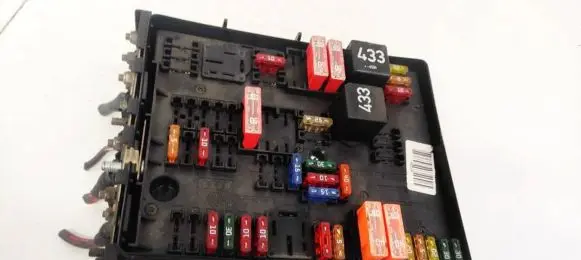 Audi A3 S3 8P Fuse box set 1K0937124H 015345021