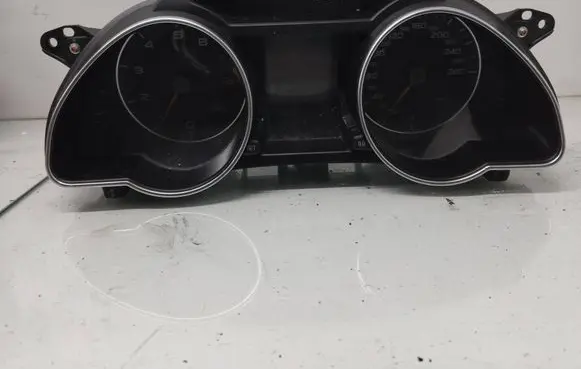 Audi A5 Sportback 8TA Speedometer (instrument cluster) 8T0920931C