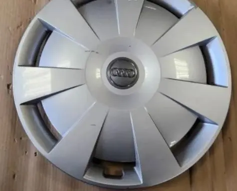 Audi A3 S3 8V R16 wheel hub/cap/trim 8V0601147C