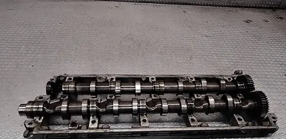 Volkswagen PASSAT B6 Camshaft 03L103286