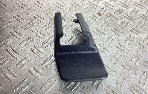 Lexus RX 450H Front driver seat rail 7213830080