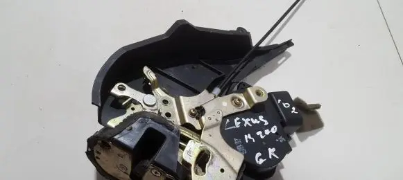 Lexus IS 200-300 Rear door lock