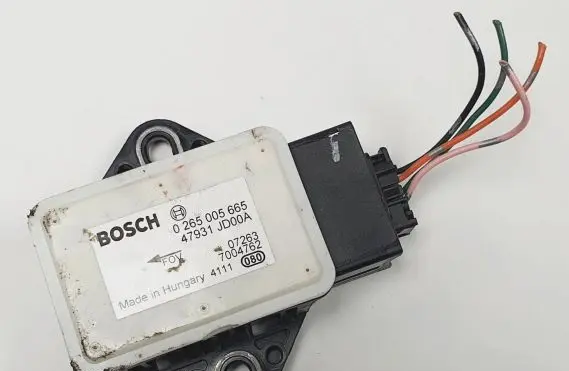 Nissan Qashqai ESP acceleration yaw rate sensor 47931JD00A