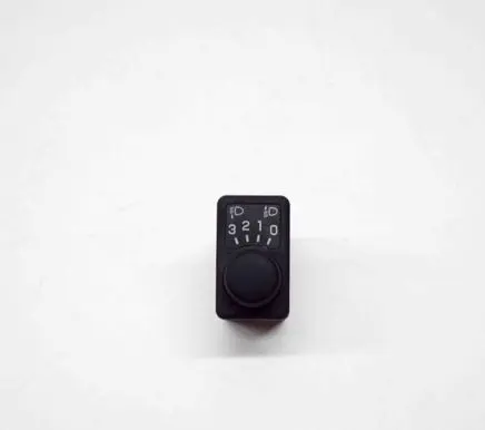 Nissan Primera Headlight level height control switch D32204 37044A