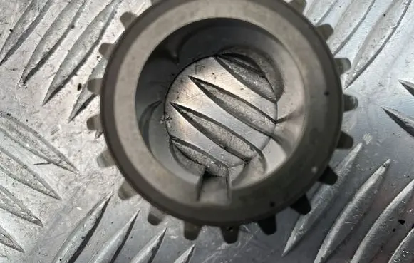 Mercedes-Benz A W176 Timing chain sprocket A2700520100