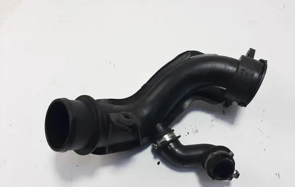 Ford Mondeo MK V Intercooler hose/pipe DS739F805HD