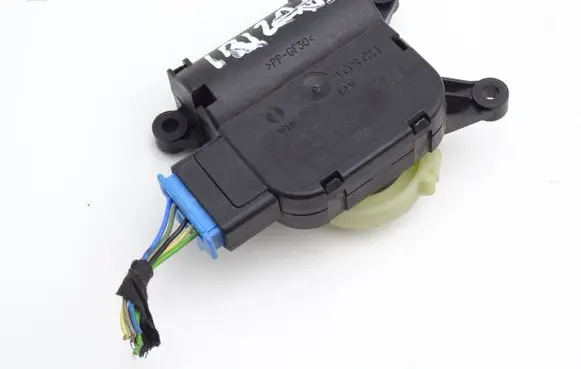 Seat Ibiza III (6L) Air flap motor/actuator 0132801357