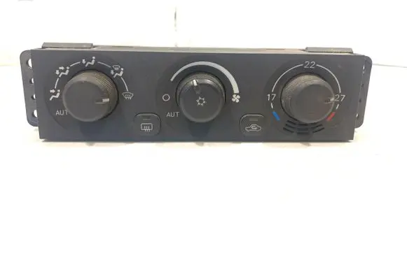 Mitsubishi Pajero Climate control unit MR500648 1464308790