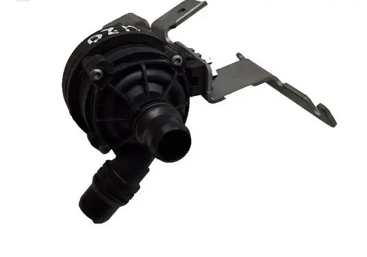 Peugeot 3008 II Water pump 9823813380