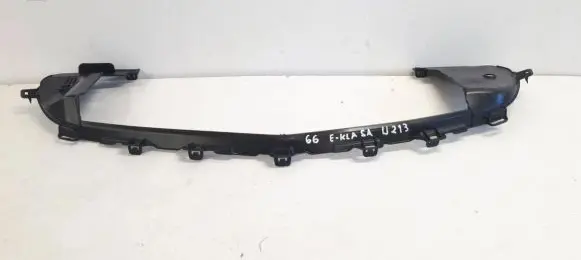 Mercedes-Benz E W213 Front bumper mounting bracket A2138850703
