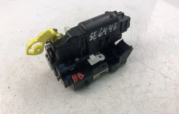 Dacia Duster Coupe door lock (next to the handle) 123456