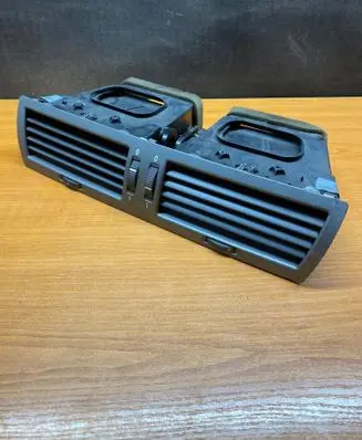 BMW 7 E65 E66 Dash center air vent grill 04516040 04516001